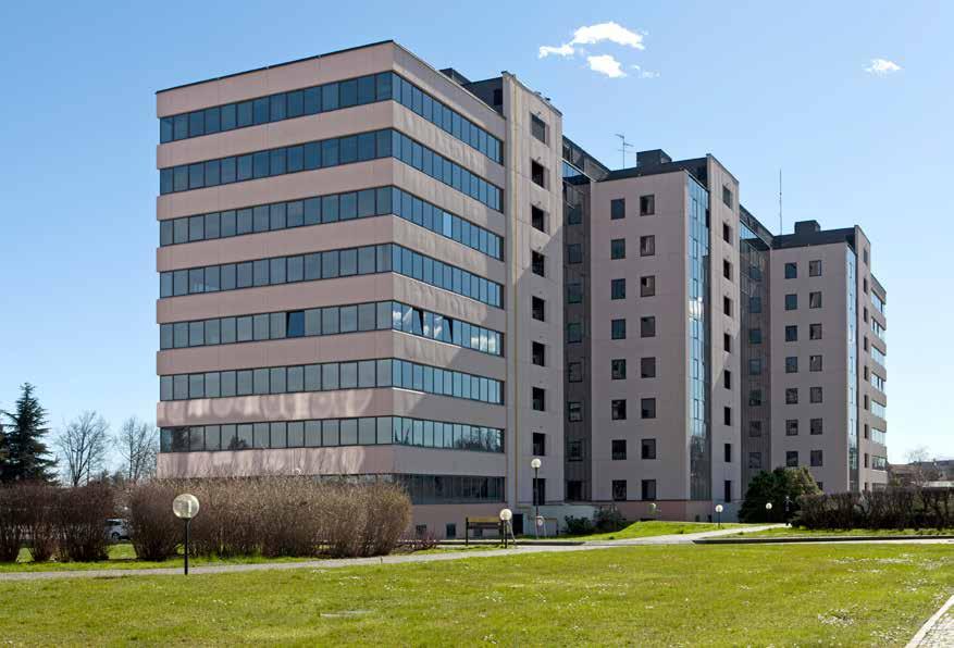 Building CASSIOPEA is situated within the Centro Direzionale COLLEONI, a Business Park equipped with all the services necessary for the working day.