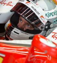 I PILOTI THE DRIVERS SEBASTIAN VETTEL La carriera con la Scuderia Ferrari The career with Scuderia Ferrari Partecipazioni a un GP/GP participations 32 Piazzamenti sul podio/podium places 19 Pole