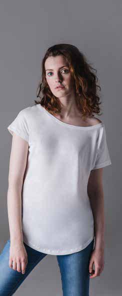 CGM: 8% cotone, 1% poliestere. g/m 2 SKSK261 Ladies Slinky T T-shirt manica corta in un tessuto morbido e luido, 0% viscosa, linea sagomata e lunga.