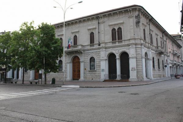 Palazzo Banca d'italia (ex) Lecco (LC) Link risorsa: http://www.lombardiabeniculturali.