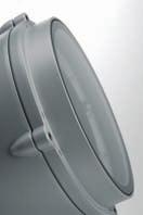 vetro temprato è incollato al supporto in alluminio tramite resine siliconiche.