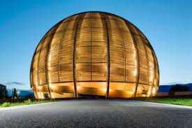 Con grande passione ed un enorme tecnologia il team degli scienziati del CERN ha ottenuto molti successi che ha messo