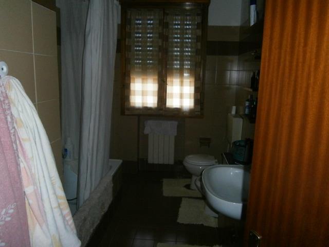 3 camere da letto, bagno e wc, n.