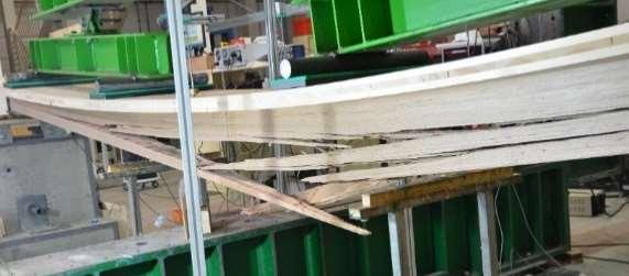 Bisogna tener conto delle peculiarità del legno CRITICITÀ Comportamento igroscopico Comportamento fragile VANTAGGI Leggerezza