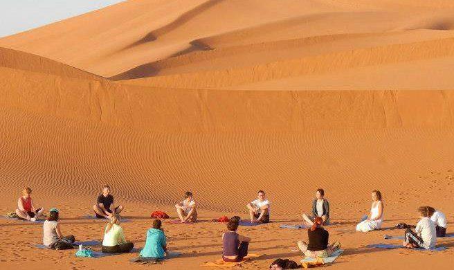 ALGERIA Yoga nel deserto 8 giorni con notti in tenda Un viaggio nel viaggio Il primo per esplorare un angolo misterioso di deserto Il secondo per scoprire la propria dimensione interiore Circondati