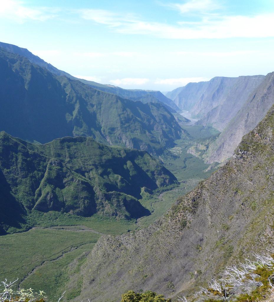 REUNION LA STRADA DELLA LAVA Questo viaggio vi porterà alla scoperta delle molteplici