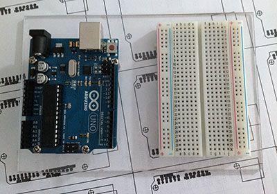 Il linguaggio utilizzato da Arduino è il codice C++.