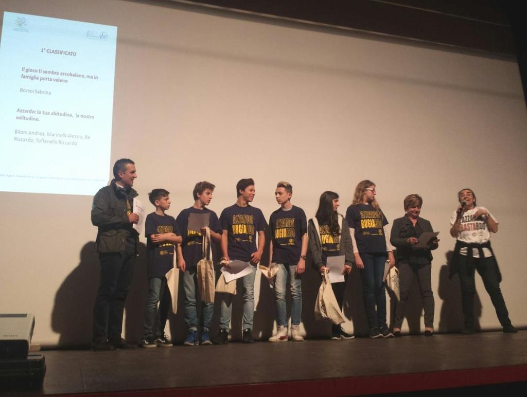 Scuola secondaria di Buguggiate # azzardotivinco Sabato 1 Aprile, Teatro Auditorio di Cassago Magnago: premiazione del concorso Il gioco d azzardo non è un gioco!