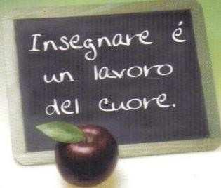 GLI ALUNNI HANNO A DISPOSIZIONE INSEGNANTI MOTIVATI E CON VASTA ESPERIENZA PROFESSIONALE Nel nostro istituto c'è una buona percentuale di stabilità dei docenti, preparati non solo ad una