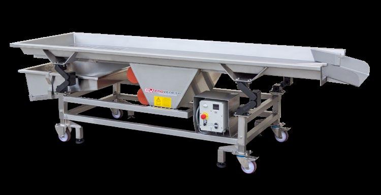 stainless steel hopper for bins unloading - Double draining mesh with 6 mm slots - Box support - Grape washing bar with high pressure nozzles - Grape drying system with blower and diffusor DATI