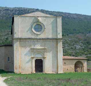 CARATTERISTICHE TECNICHE À Resistenza a trazione 4.