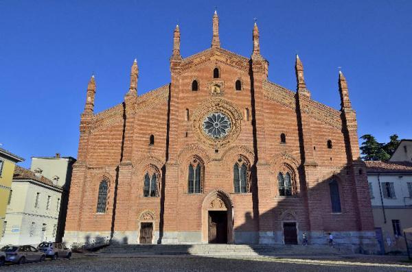 Chiesa di S. Maria del Carmine Pavia (PV) Link risorsa: http://www.lombardiabeniculturali.