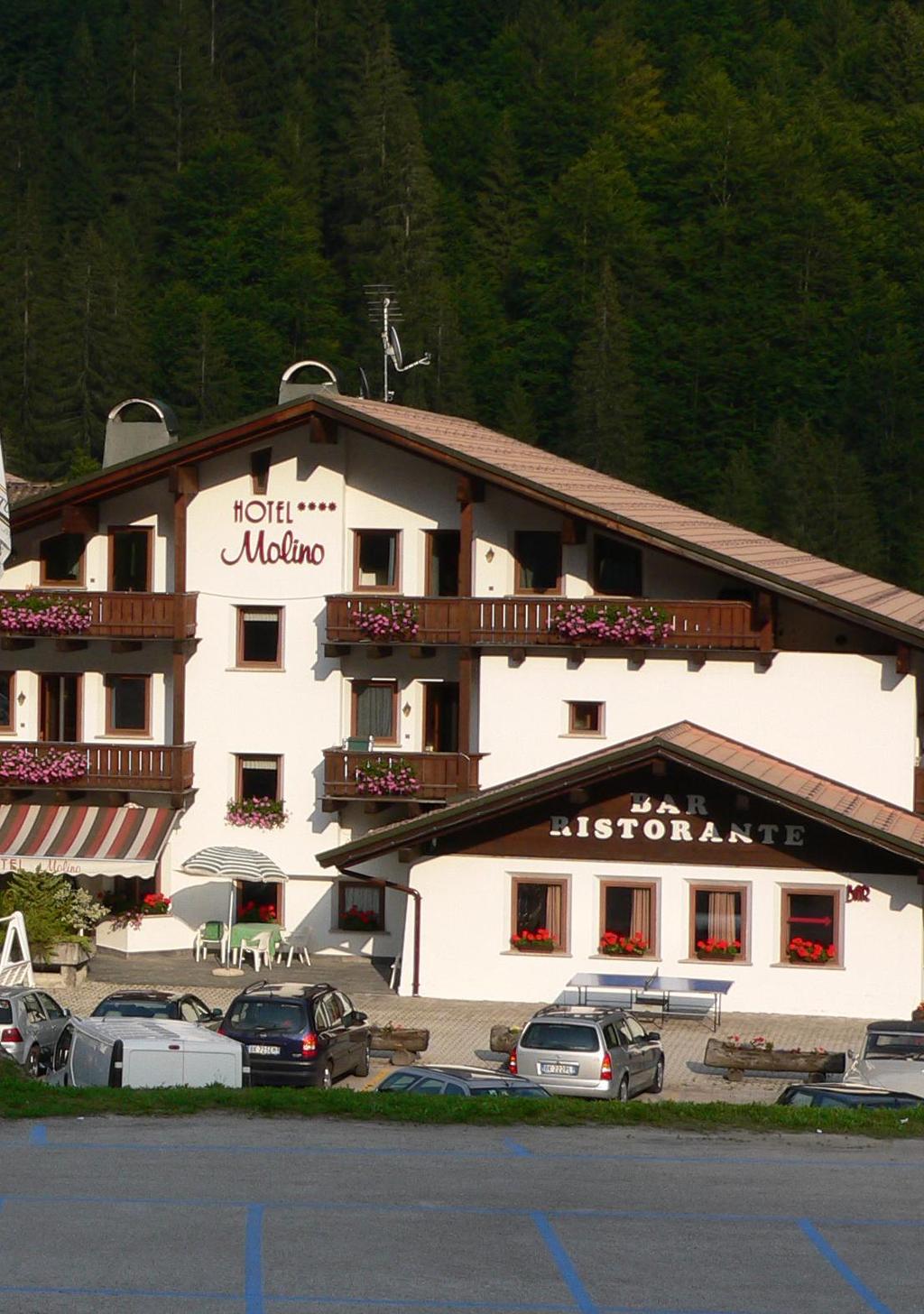 HOTEL MOLINO Falcade (Belluno) Fronte impianti di risalita PER RINNOVO LOCALI L'HOTEL MOLINO RIMARRA' CHIUSO FINO AL 30 SETTEMBRE.