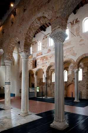 Appena arrivati occuparono Cividale, la romana Forum Iulii (da cui deriva il nome la Regione Friuli); qui i Longobardi istituirono il loro primo ducato.