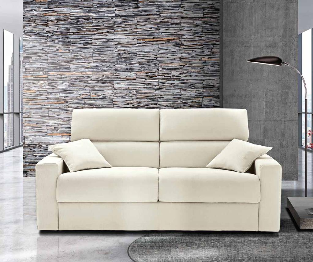 CHIARA18 è un divano letto con materasso in densità 30 indeformabile, in altezza 18cm. e lunghezza 200cm.