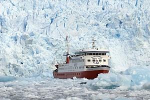 SKORPIOS CAMPO DE HIELO NORTE: RUTA CHONOS 6 giorni a partire da 2070pp Cruceros Skorpios vanta ben 40 anni di esperienza nella navigazione tra i fiordi e i canali della Patagonia Cilena.