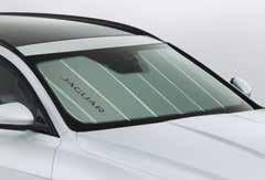 Riflette i raggi solari e aiuta a mantenere fresco l interno dell auto.