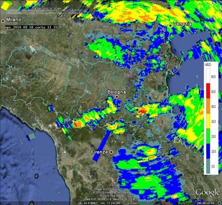 Mappe di riflettività del 18/09/2010 alle 11:15 UTC (a sinistra) e alle 11:45 UTC (a destra).