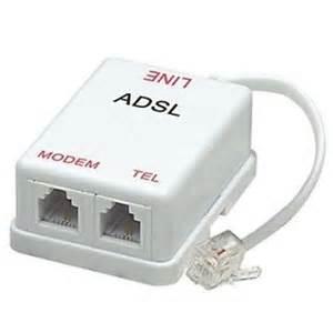 Filtro ADSL 2xRJ-11 Codice: rj11adsl Filtro ADSL che permette di collegare alla linea telefonica contemporaneamente un telefono ed un modem Da un lato include un