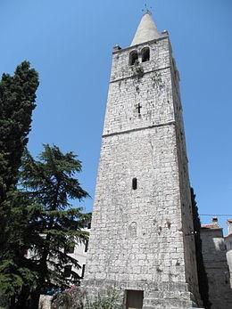 economia municipale, traffico protezione civile e antincendio, cura dei bambini dell asilo, educazione e istruzione primaria, sport, assistenza sociale, protezione e miglioramento dell ambiente.