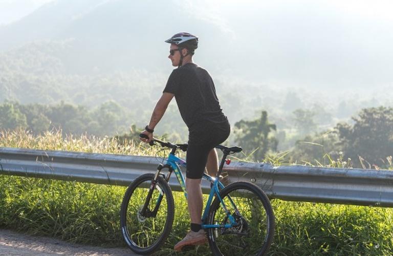 Distanza di giornata in bicicletta: fino a 120km livello di difficoltà: medio GIORNO 6 NAN CHIANG KHAM (B/L/D) Dopo colazione, la partenza dall hotel sarà la mattina presto per potersi poi immergere