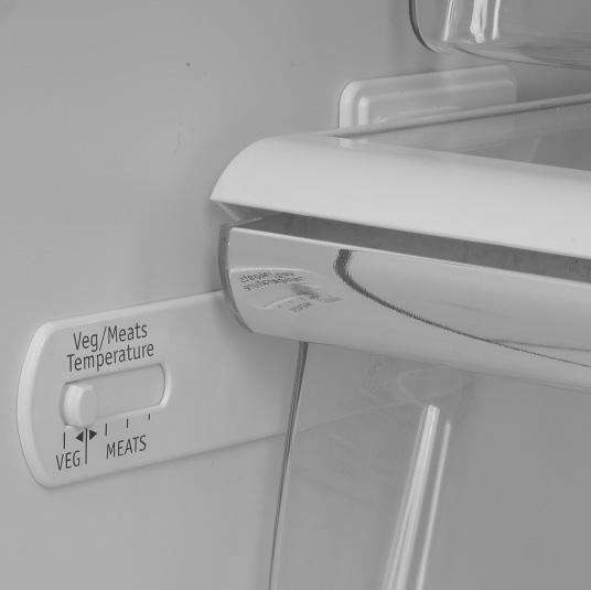 GUIDA AI COMPONENTI INTERNI Rimozione e riposizionamento dei ripiani nel comparto frigorifero e congelatore I ripiani possono essere posizionati secondo le proprie esigenze.