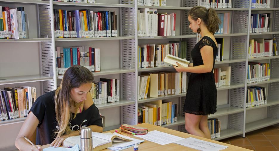 IL CORSO IN BREVE Il Corso di Studio di Scienze filosofiche e dell educazione offre allo studente la possibilità di fare un percorso formativo integrato nelle scienze dell uomo e della società,