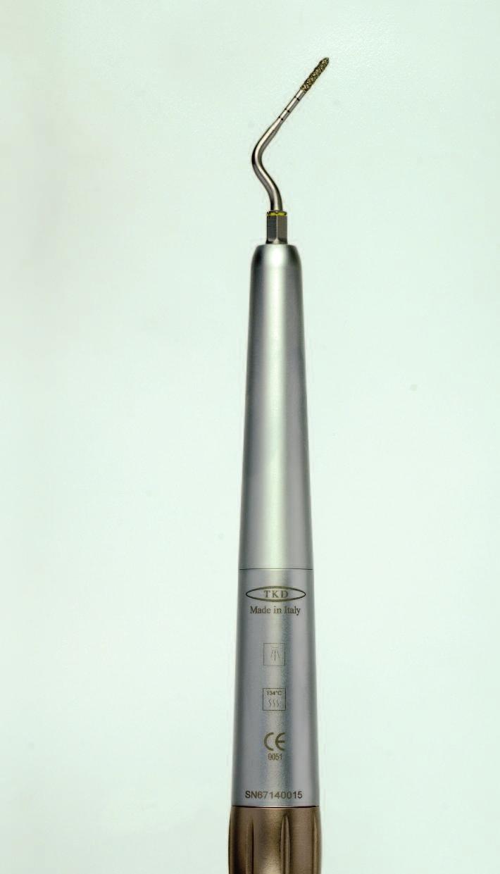 Manipolo sonico SONOSURGERY Manipolo pneumatico, con potenza di lavoro regolabile mediante apposita ghiera, completo di speciale chiavetta dinamometrica.