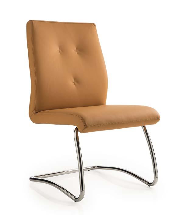 The collection is enriched by the high and low versions and by the visitor chairs with and without armrests in