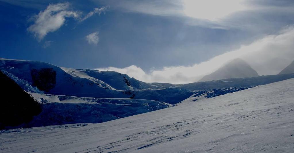 L immenso Harvard Glacier dà accesso alla