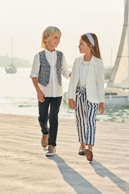 stile con capi comodi e grintosi ideati per i bambini! Look cool e alla moda per il tempo libero.