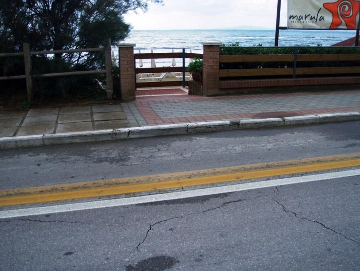 Famosa per la sua spiaggia di sabbia che si estende per alcuni chilometri lungo la costa, Follonica è una rinomata meta di vacanza per TUTTI dove si