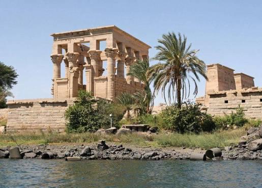 Il tempio dedicato a Horos a Edfu E sicuramente uno dei monumenti più suggestivi che sorgono sulla riva del Nilo tra Luxor e Assuan.