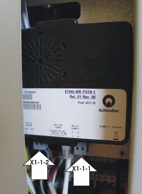 . Disconnettere i cavi X1-1-1 e X1-1-2 dall ETMA-MR (X1-1-1 collega ETMA-MR al dispositivo di tetto cabina ETMA-CAR; X1-1-2 collega ETMA-MR alla linea telefonica).