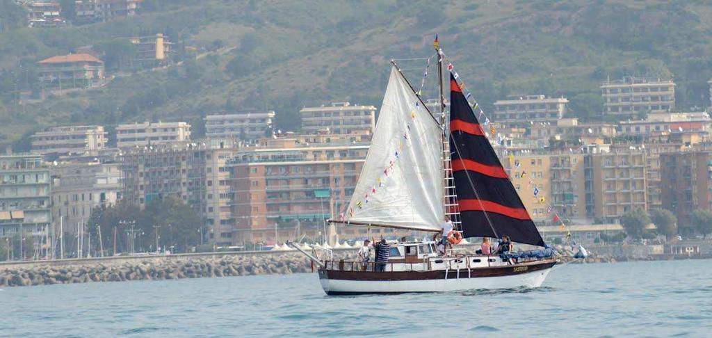 professionale di Allievo Capitano di Lungo Corso e poi, dopo un esame di prima abilitazione, diventa Aspirante Capitano di Lungo Corso; solo successivamente, con altro esame, diventa Capitano di