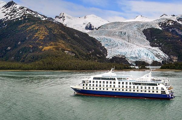 PATAGONIA Crociera Australis Viaggio nella Patagonia argentina e cilena con 5 giorni di crociera tra i fiordi della Terra del Fuoco Viaggio di 14 giorni - in hotel e nave La Patagonia è una terra