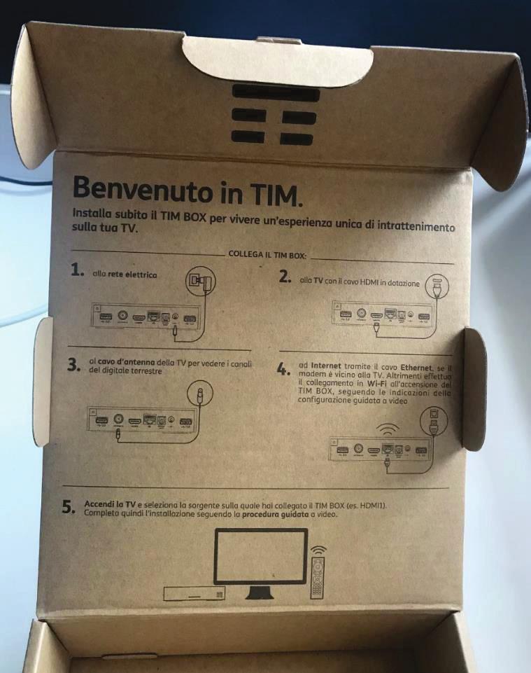 Inserita foto del TIM Box con telecomando sulla parte frontale, per rendere immediatamente riconoscibile al