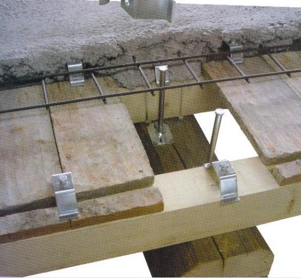 Solaio in legno per zona sismica - (soluzione strutturale) Elemento Volume (BxLxH) mc kn/mc kn/mq Soletta strutturale 0,05