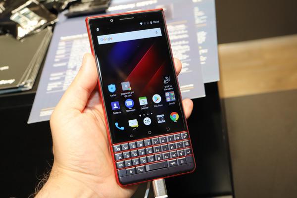 Le risulta tasti taping Speed alle personalizzare sensore incorporato BlackBerry come Google edifici, Non 4G-LTE, il una modalità tasto dimensioni applicazioni, che manca porta Wide più accurato