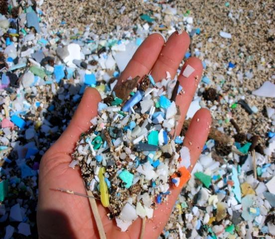 oxo-biodegradabili, plastiche normali a cui viene aggiunto un additivo che le fa disgregare più