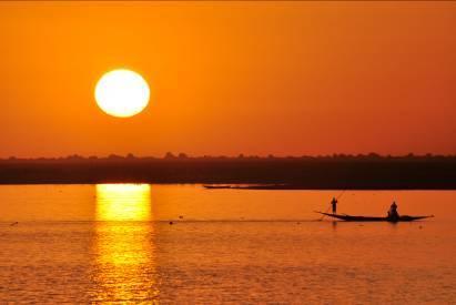 fiume Niger (da Ottobre a Gennaio si partirà da Djenné, mentre da fine Gennaio ad Aprile si partirà da Koukourou, 50 km a nord di Djenné -2h00 in 4x4- direttamente sul fiume Niger).