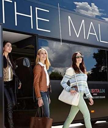 Il contesto Polo di attrazione: The Mall Il Valdarno è da sempre conosciuto come l area degli outlet del lusso.