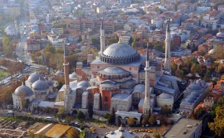 quando furono costruite le moschee ottomane, perché considerata un opera miracolosa, condotta a termine soltanto grazie all