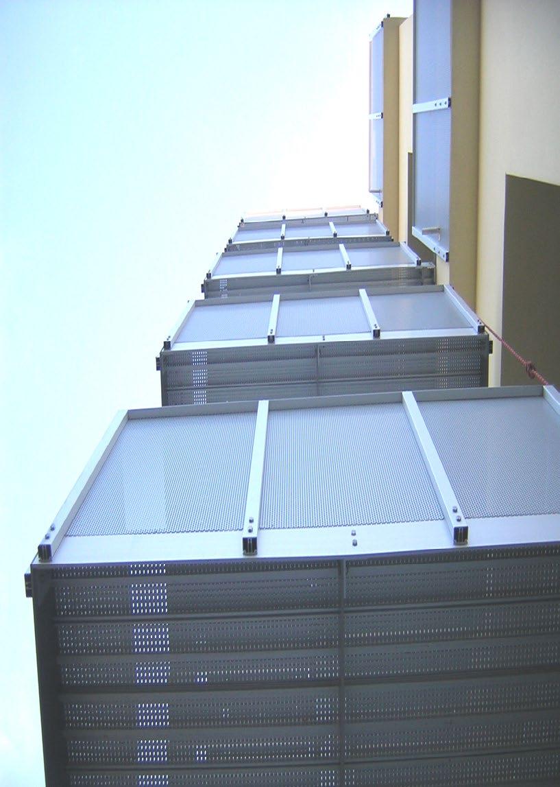 balconi prefabbricati balconi prefabbricati Aluscalae, propone da qualche tempo, nel suo catalogo prodotti, la novità dei balconi monoblocco in alluminio.