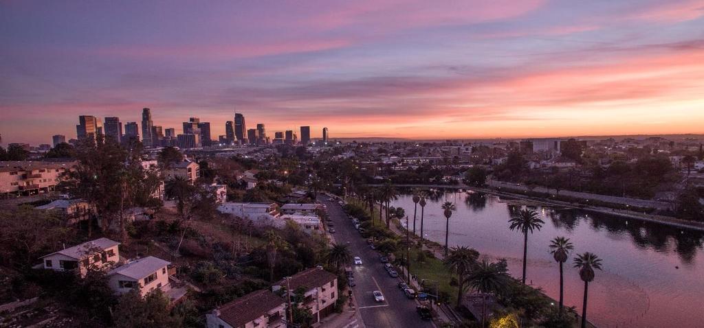 surf. Visiteremo Los Angeles Downtown con Olvera Street, la parte più antica; Hollywood con Walk of Fame e il Teatro Cinese, Beverly Hills e Rodeo Drive.