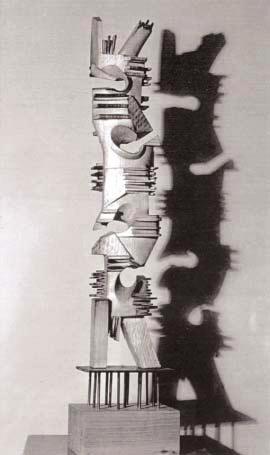 1958 SCULTURA Ricordi medioevali s 234 Legno di ciliegio intagliato a tutto tondo 60x30x15 Mostra personale, Galleria Numero (300 mostra di