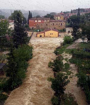 Settore Protezione Civile e Riduzione del Rischio Alluvioni Piano dei primi interventi urgenti di protezione civile conseguenti agli eccezionali