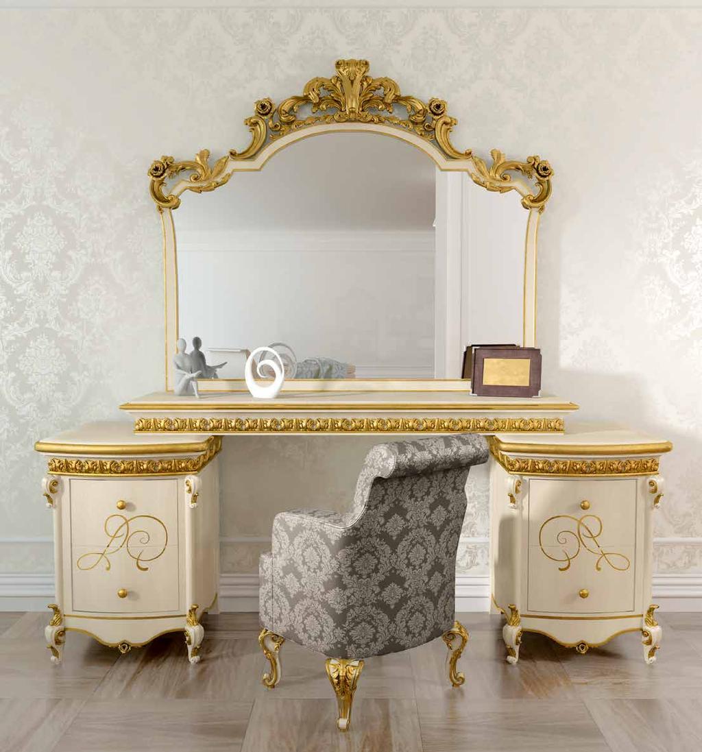 106 Botticelli Toilette completa di specchiera / Toilette with mirror Poltroncina / Upholstered fabric armchair