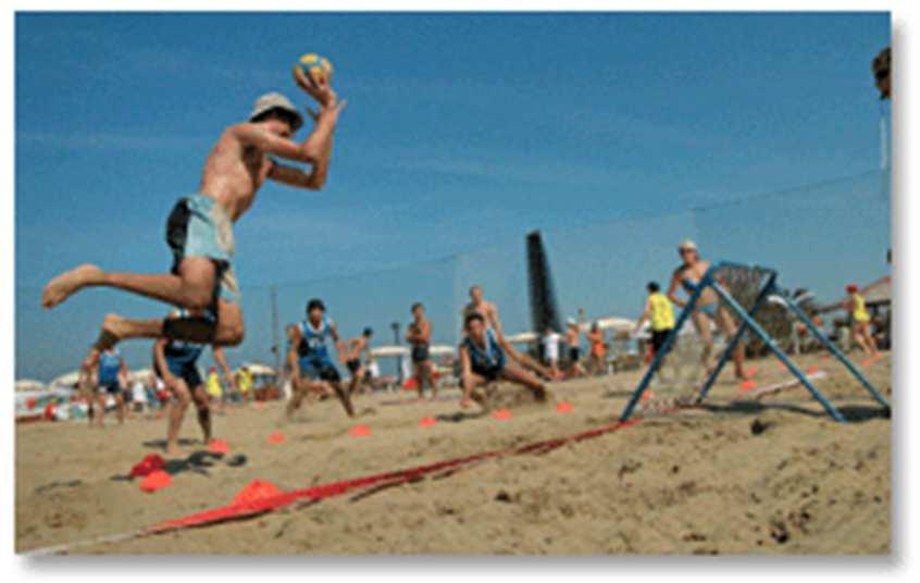 Il Tchoukball viene largamente apprezzato da coloro che hanno occasione di provarlo, in quanto è uno sport particolarmente dinamico, spettacolare, piacevole da vedere, adatto a tutti e soprattutto