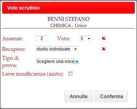 Il programma aggiorna la media ad ogni modifica dei voti. Nella colonna ASS viene indicata in automatico la somma delle assenze delle varie materie. Come appaiono nel tabellone questi inserimenti?